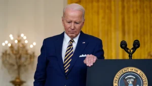 Especialistas avaliam a resposta de Biden ao escândalo de documentos classificados: a Casa Branca 'perdeu o controle'